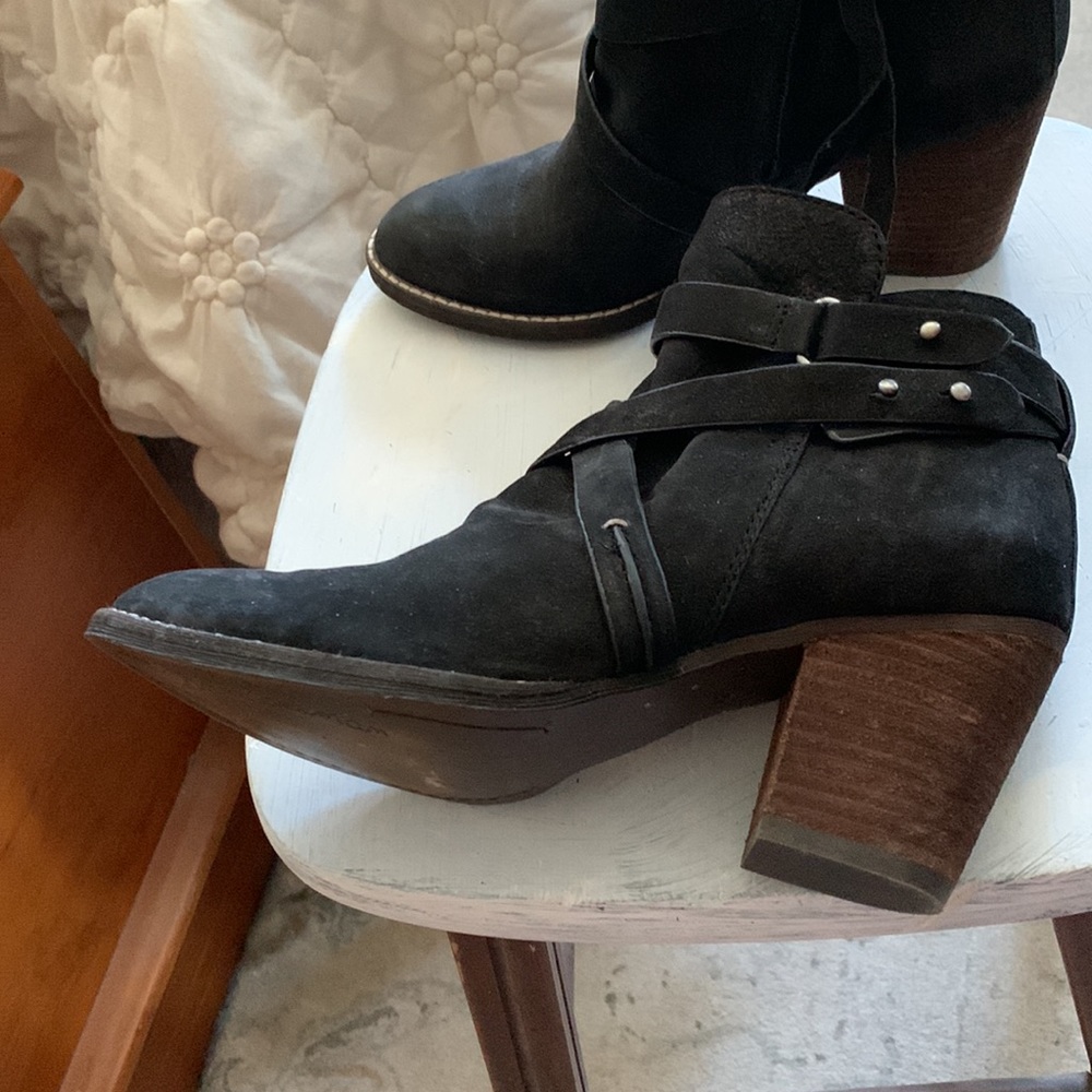 Sam Edelman booties - Picture 4 of 4